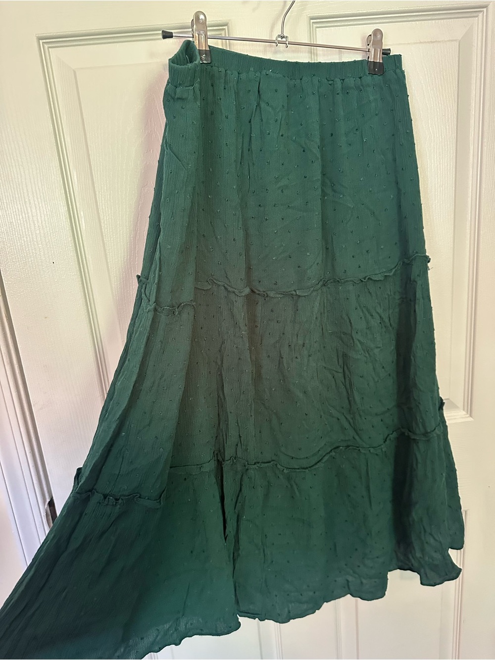 Flowy Green Tiered Midi Skirt with Elastic Waist